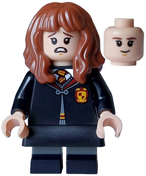 Hermione Granger - Gryffindor Robe Clasped (hp468)